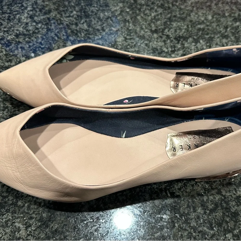 Ted Baker Pointed Cream Flats - Picture 5 of 5